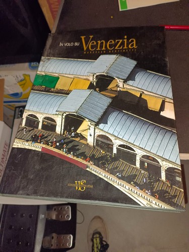 Libro volo venezia - volo, su